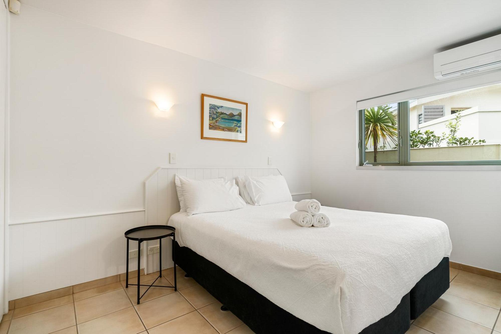 Waiheke Island - Onetangi Beachfront Apartments Exterior foto